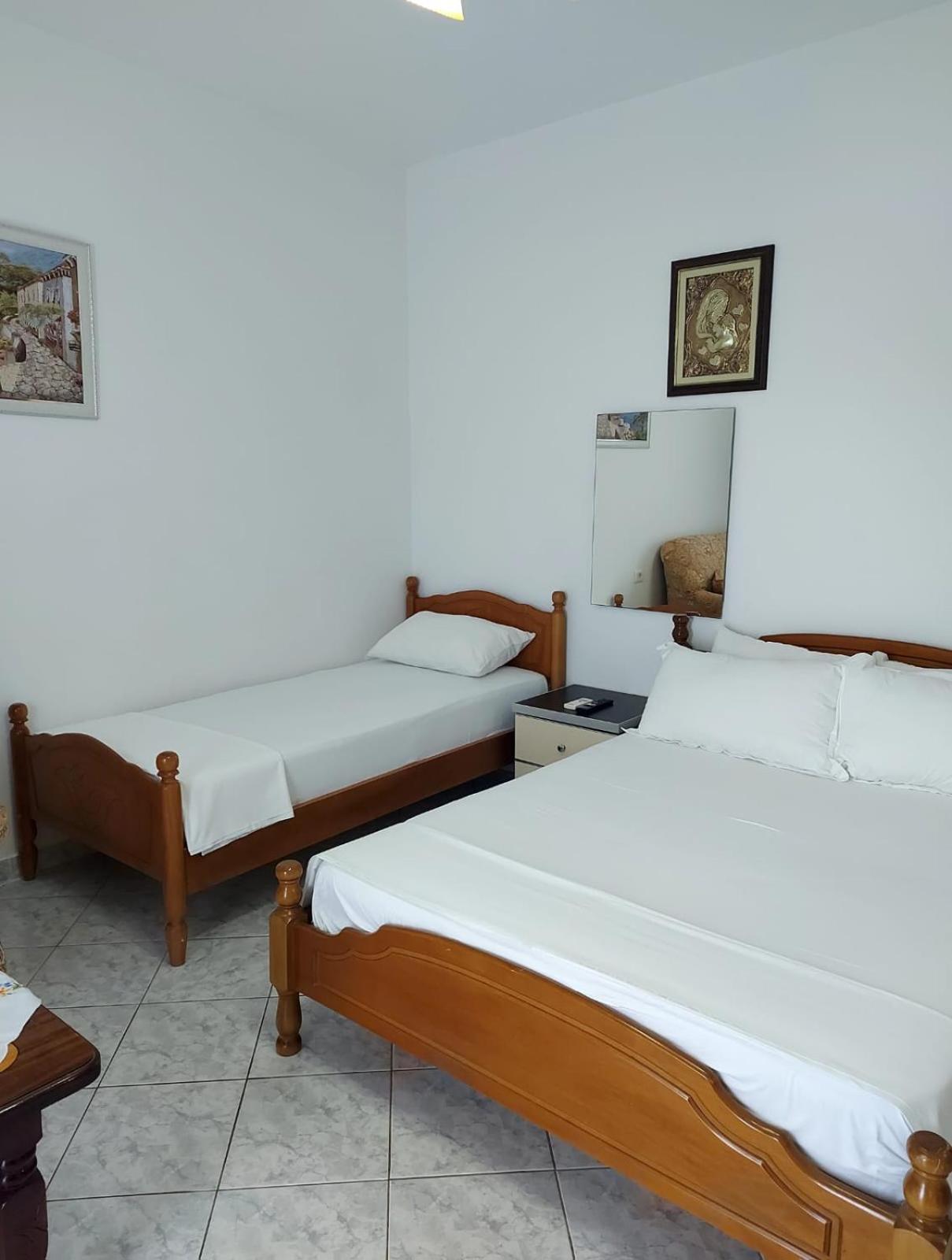 Guesthouse Shpetim Sarandë Exterior foto